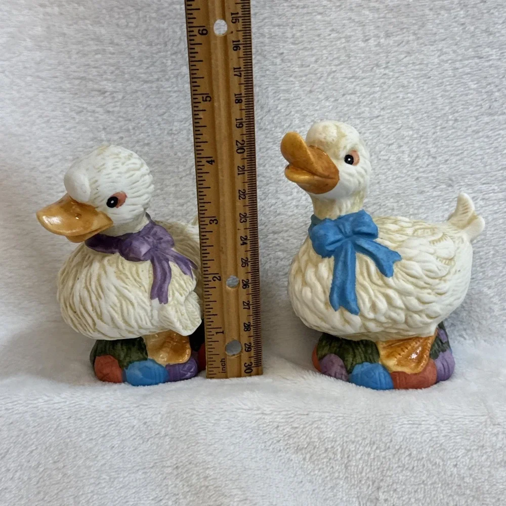 Vintage‎ Pair Ceramic Duck Figurines Spring Pastel Decor Display Collectible